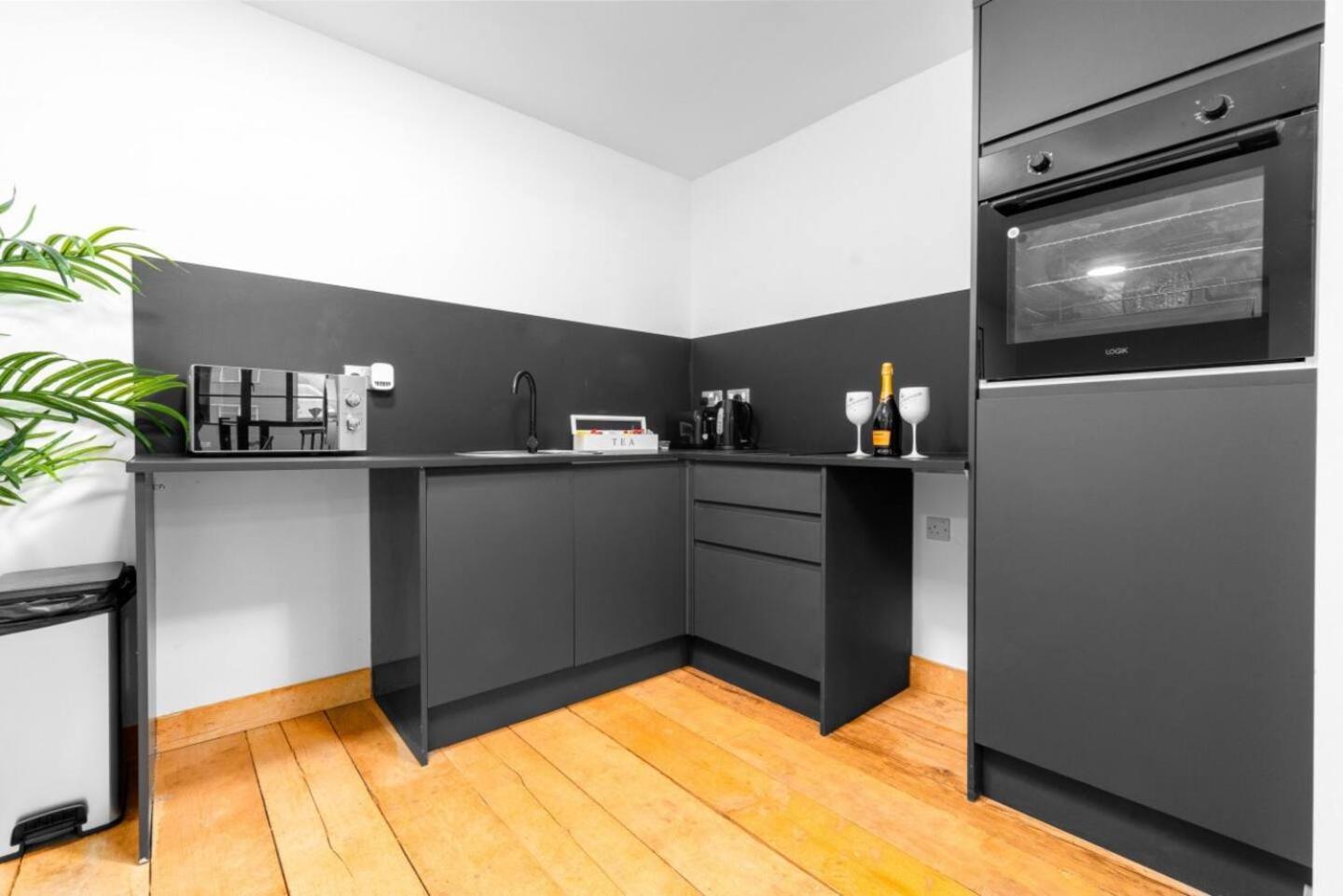 Loft Style Apartment - Near City Centre - Smart Tv- Wifi - Parking - Top Rated - 3Nt Birmingham Exterior foto
